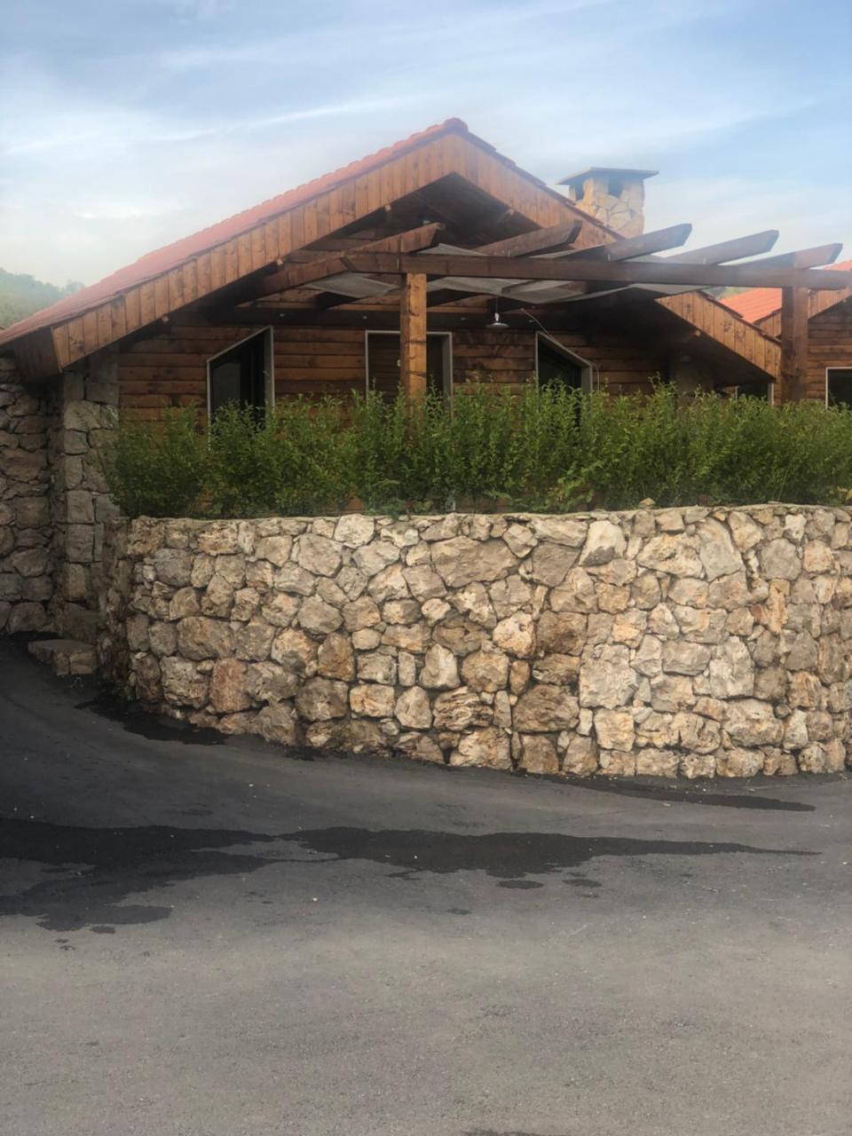 Villars Mayrouba Esterno foto